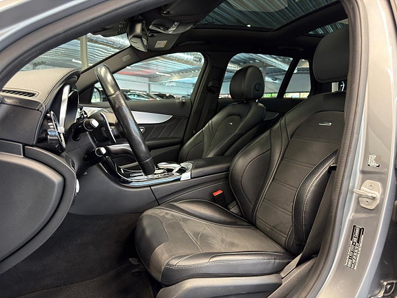 Mercedes-Benz C63 20 of 30