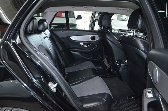 Mercedes-Benz C220 d 8 of 16