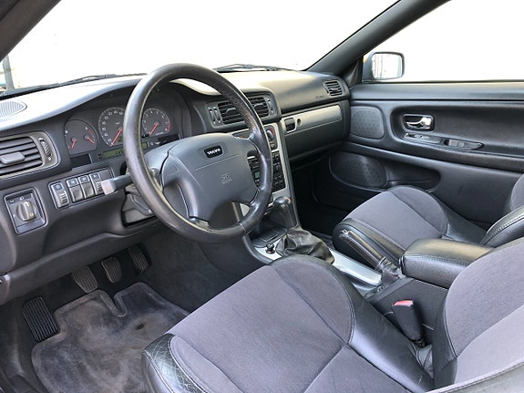 Volvo C70 6 of 13