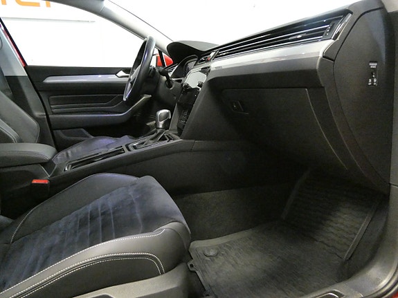 Volkswagen Passat 14 of 24
