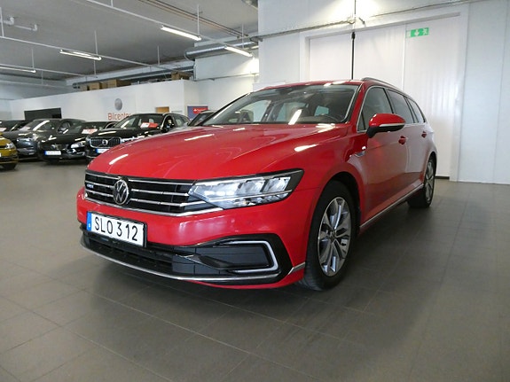Volkswagen Passat 9 of 24