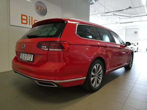 Volkswagen Passat 6 of 24