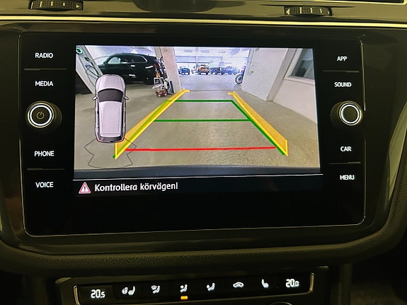 Volkswagen Tiguan 20 of 25