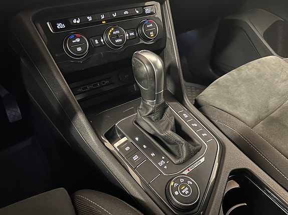 Volkswagen Tiguan 18 of 25