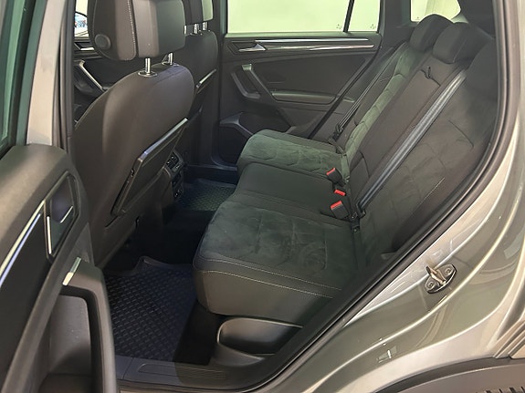 Volkswagen Tiguan 11 of 25