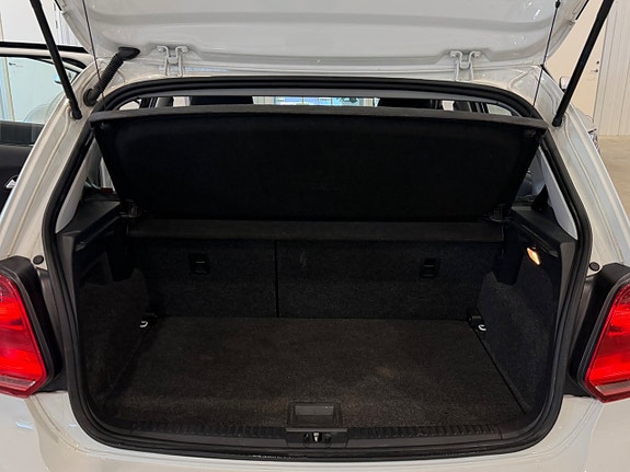 Volkswagen Polo 13 of 18