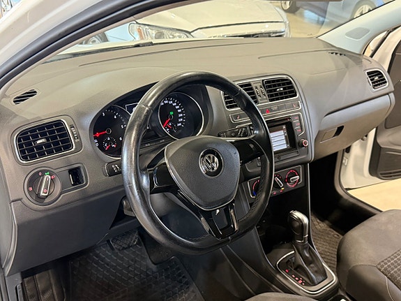 Volkswagen Polo 8 of 18