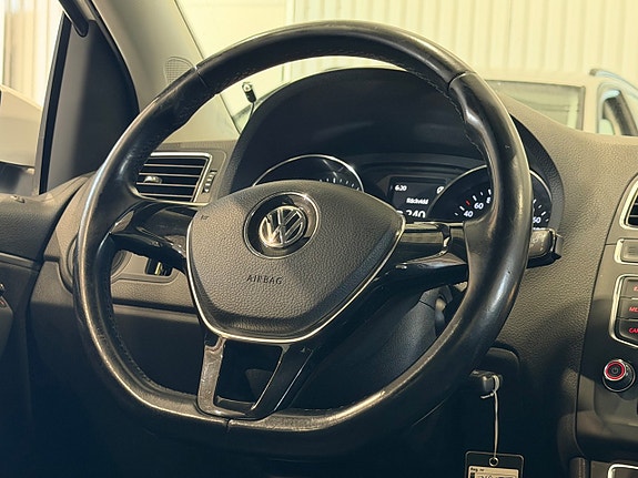 Volkswagen Polo 15 of 18