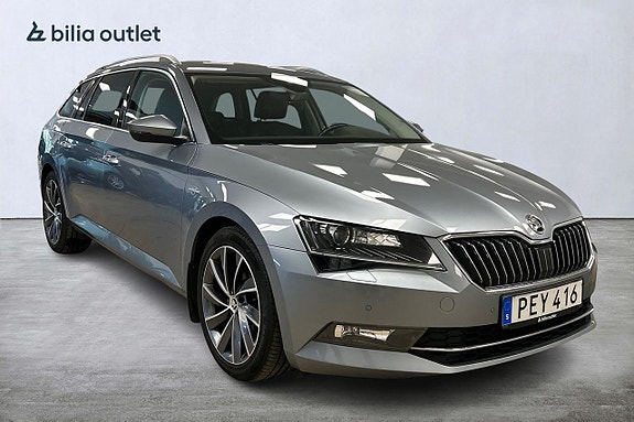 Skoda Superb 2 of 5