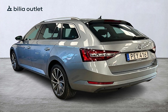 Skoda Superb 3 of 5