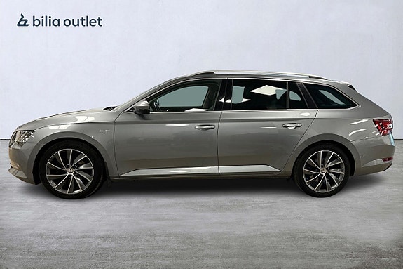 Skoda Superb 8 of 26