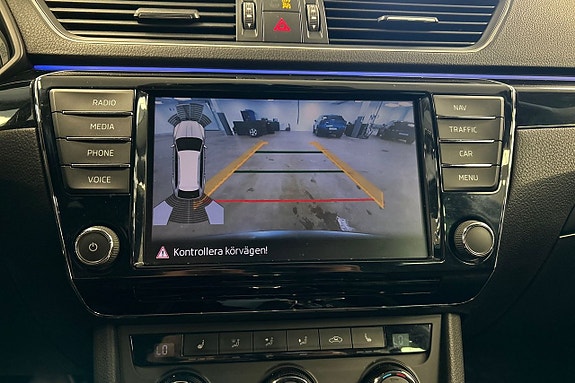 Skoda Superb 17 of 26