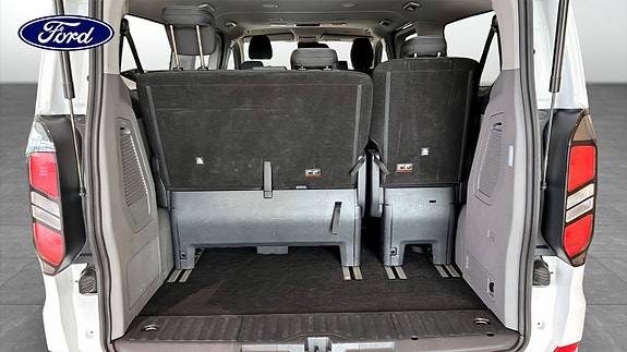 Ford Custom Tourneo 10 of 12