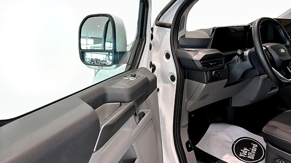Ford Custom Tourneo 11 of 12