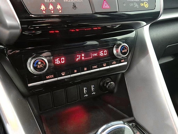 Mitsubishi Eclipse Cross 12 of 16