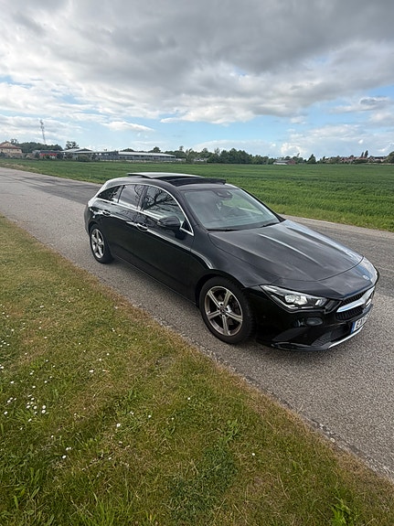 Mercedes-Benz CLA200 4 of 5