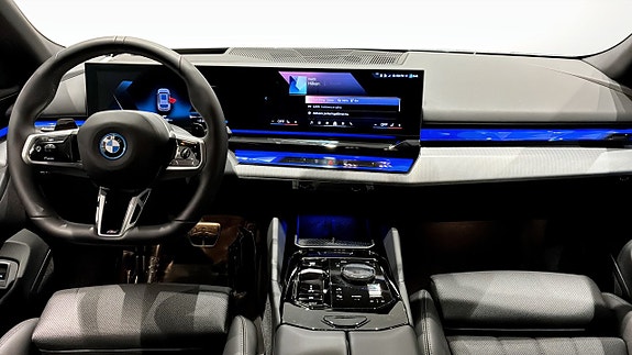 BMW 530e 4 of 9