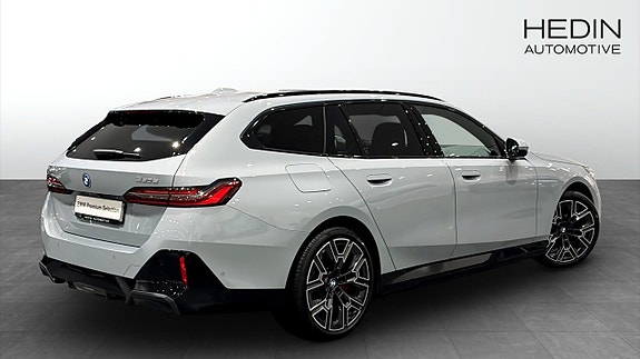 BMW 530e 2 of 9