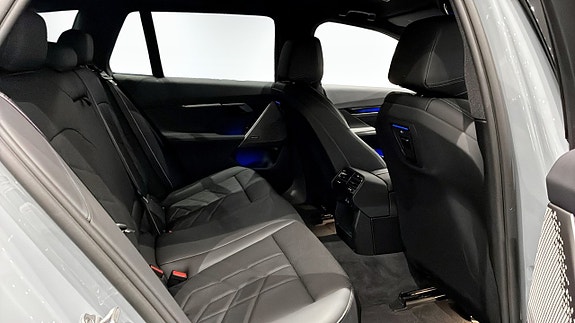 BMW 530e 5 of 9