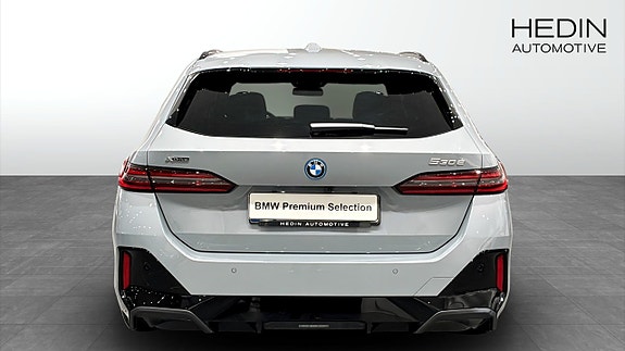 BMW 530e 7 of 9