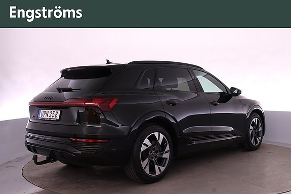 Audi Q8 e-tron 4 of 5