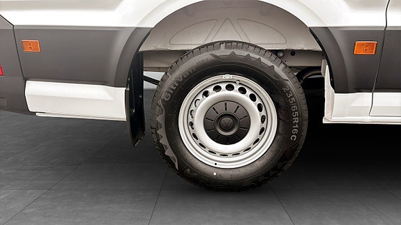 Volkswagen Crafter 6 of 12