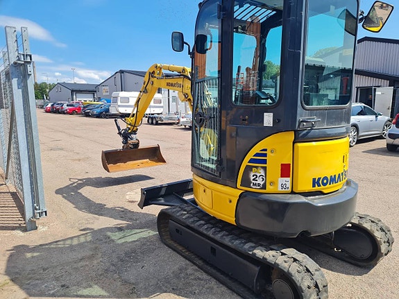 MINIGRÄVARE KOMATSU PC26 MR3 Ny TILT 3st beg. skopor