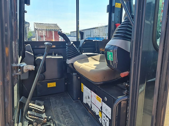 MINIGRÄVARE KOMATSU PC26 MR3 Ny TILT 3st beg. skopor 10 of 10