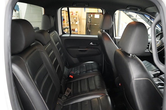 Volkswagen Amarok 21 of 24