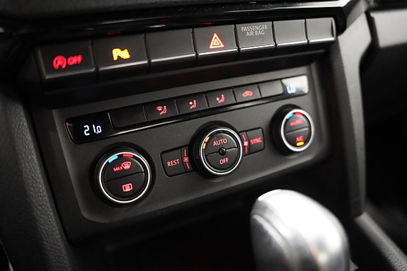 Volkswagen Amarok 17 of 24
