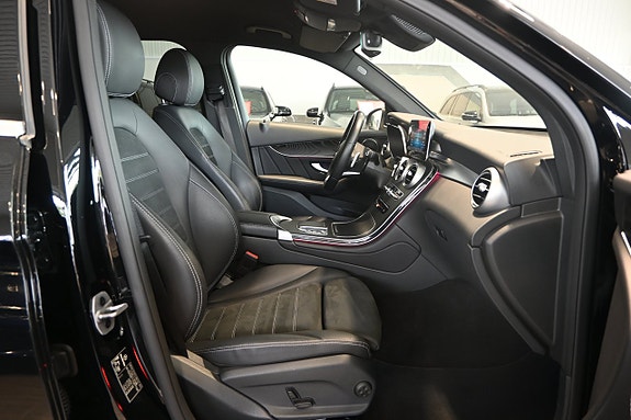 Mercedes-Benz GLC300 de 11 of 24