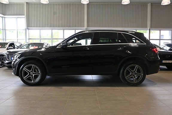 Mercedes-Benz GLC300 de 2 of 5