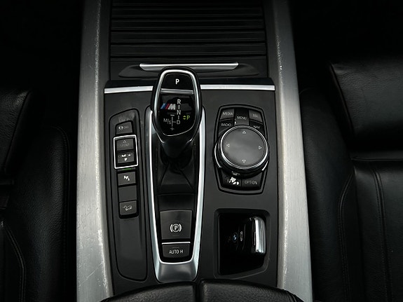 BMW X5 13 of 23