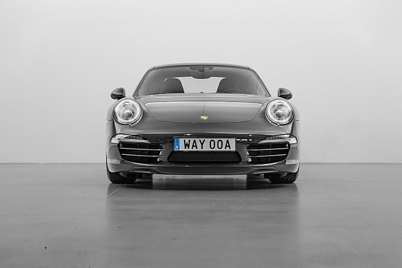 Porsche 911 4 of 5