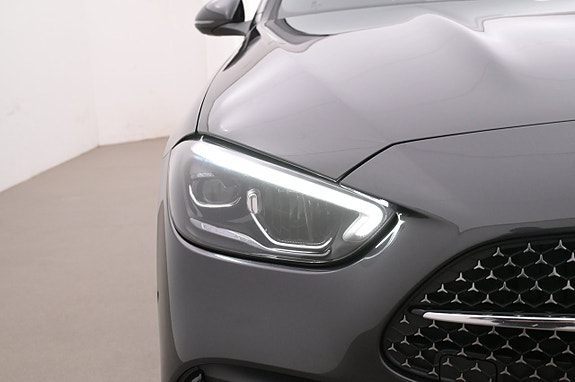 Mercedes-Benz C300 26 of 27