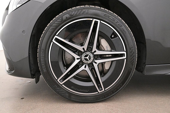 Mercedes-Benz C300 27 of 27
