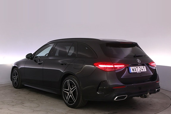 Mercedes-Benz C300 4 of 5