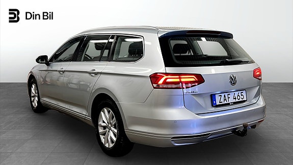 Volkswagen Passat 3 of 5