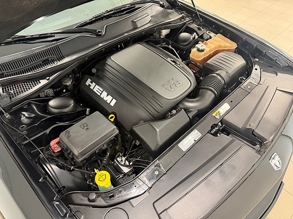 Dodge Challenger 12 of 12