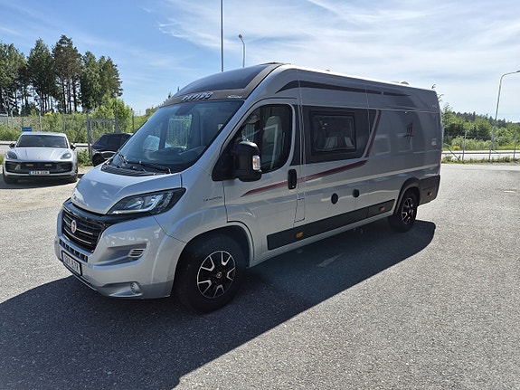 Rapido Van 62 Exklusive 160 hk, automat, fransk säng, dragkrok, kanonfin 4 of 5