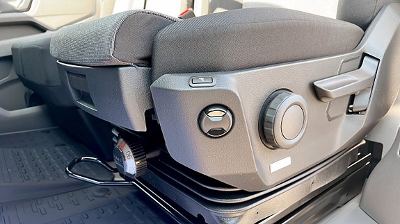 Volkswagen Crafter 15 of 15