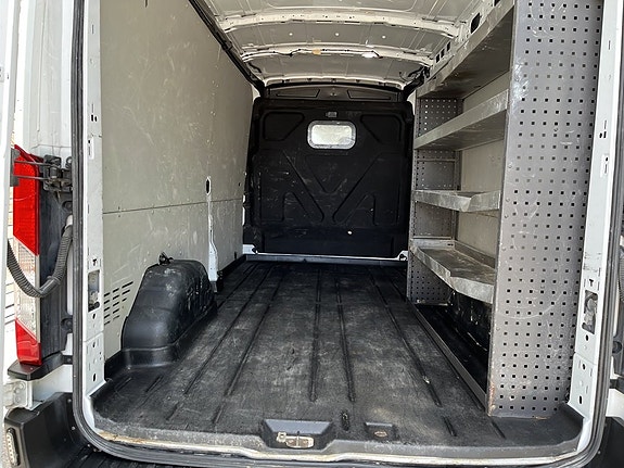 Ford Transit 11 of 17