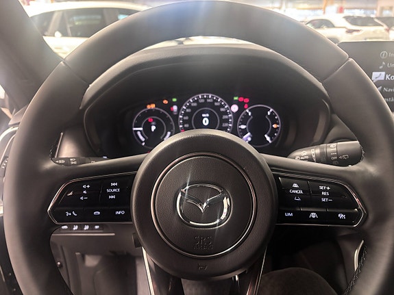 Mazda CX-80 10 of 19