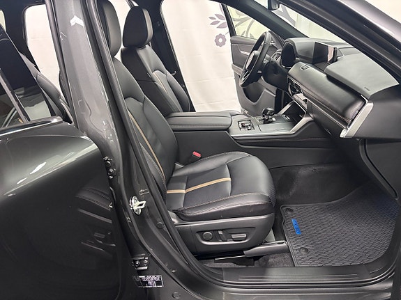 Mazda CX-80 6 of 19