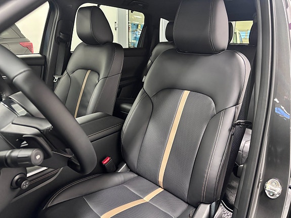 Mazda CX-80 9 of 19