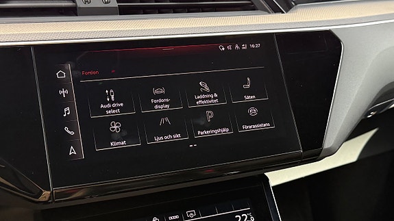Audi e-tron S 16 of 24