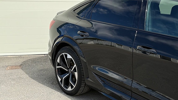 Audi e-tron S 5 of 24