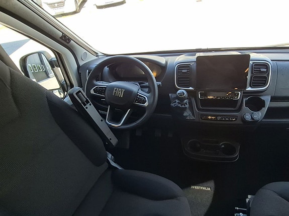 Westfalia Columbus 540 D Pop-up 140 hk, vattenburen dieselvärme, adaptiv farthållare 19 of 21