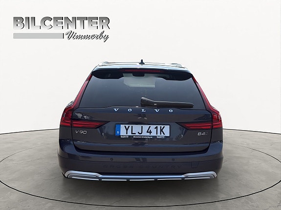 Volvo V90 Cross Country 5 of 24