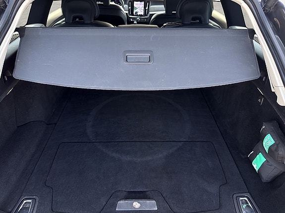 Volvo V90 Cross Country 22 of 24